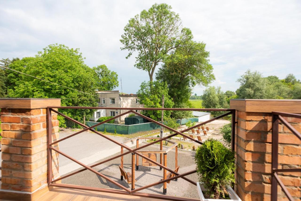 Rhombus Hotel Łuck Zewnętrze zdjęcie