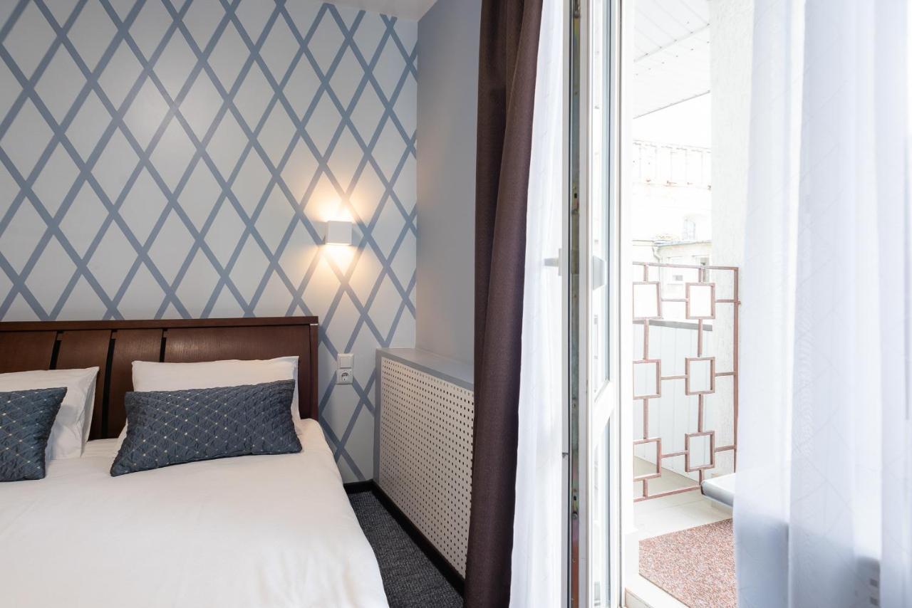 Rhombus Hotel Łuck Zewnętrze zdjęcie