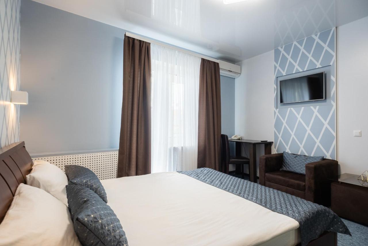 Rhombus Hotel Łuck Zewnętrze zdjęcie