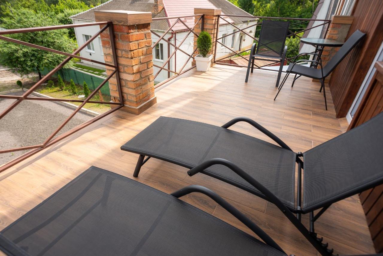 Rhombus Hotel Łuck Zewnętrze zdjęcie